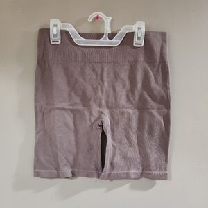 Gilly Hicks Athletic Ribbed Seamless Shorts Brown Size M